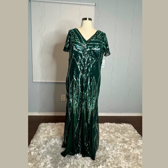 R&M Richards Elegant Evening Dress Womens Plus Green Sequined Long V-Neckline - Picture 4 of 16